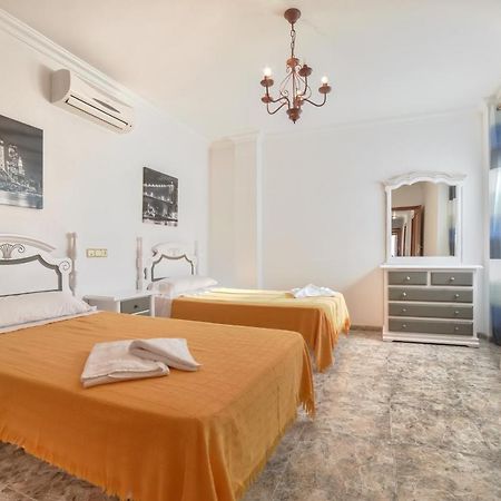 Villa Garrofer - Plusholidays กัลเป ภายนอก รูปภาพ